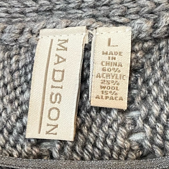 Madison sweater cardigan gray size large - Picture 7 of 8